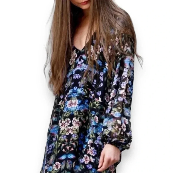 Show Me Your Mumu Talking Tulips Tunic Dress - Picture 1 of 5